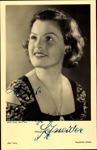 Ak Schauspielerin Magda Schneider, Portrait, Ross Verlag 8354 2, Autogramm