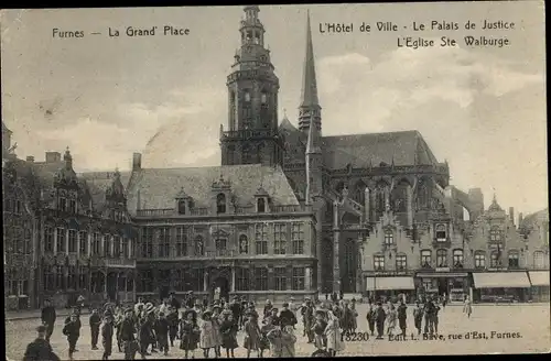 Ak Furnes Furnes Westflandern, Rathaus, Gerichtsgebäude, Kirche