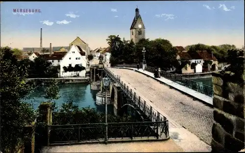Ak Merseburg an der Saale, Brücke, Flusspartie, Kirche, Häuser