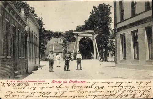 Ak Oosthuizen Nordholland Niederlande, Straßenpartie, Anwohner