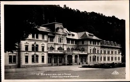 Ak Bagnoles de l'Orne Orne, Das Thermalbad