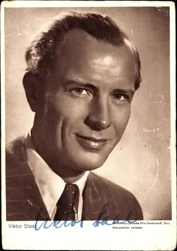 Ak Schauspieler Viktor Staal, Portrait im Anzug, Autogramm