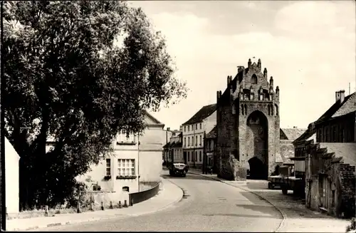 Ak Templin in der Uckermark, Stadteingang mit Mühlentor