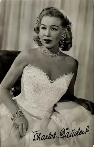 Ak Schauspielerin Charlott Daudert, Portrait, Die Schönste, DEFA