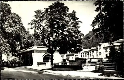 Ak Vals les Bains Ardeche, La gare routiere, Immeuble de la Source St-Jean