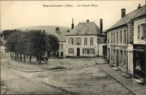 Ak Mons en Laonnois Aisne, La Grande Place