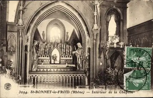 Ak Saint Bonnet le Froid Haute Loire, Innenraum der Kapelle