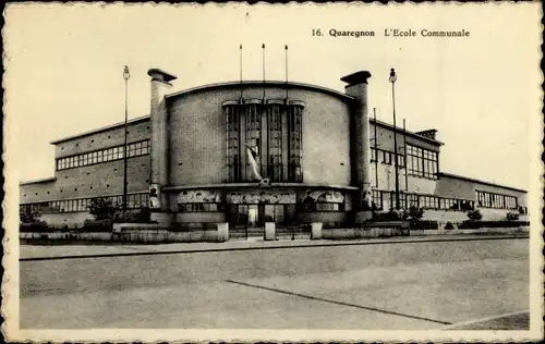Ak Quaregnon Hennegau Wallonien, Städtische Schule