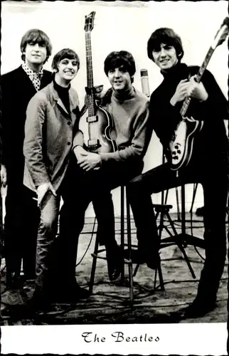 Ak The Beatles, Musikgruppe, Gitarre, John Lennon, Ringo Starr, Paul McCartney, George Harrison