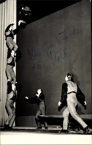 Foto Ak Die Köhlers, Akrobaten, Autogramm