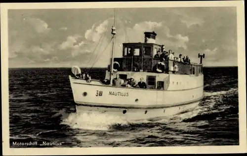 Ak Motorschiff Nautilus auf See