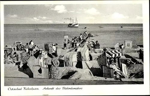 Ak Kellenhusen an der Ostsee, Ankunft des Bäderdampfers, Strandkörbe