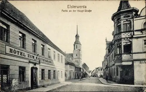 Ak Elsterwerda in Brandenburg, Partie an der Hauptstraße, Hotel zum Rautenkranz, Kirchturm