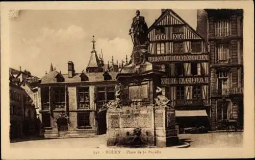 Ak Rouen Seine Maritime, Place de la Pucelle, Fachwerkhaus