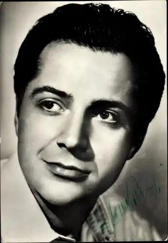 Foto Schauspieler Rossano Brazzi, Porträt, Autogramm