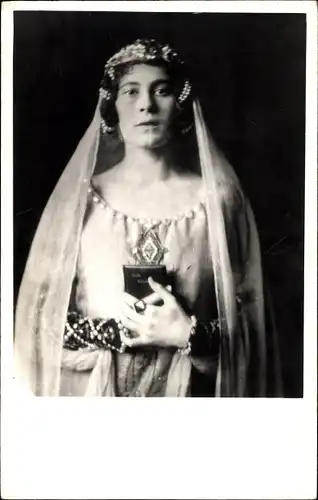 Foto Ak Schauspielerin Gerda Müller, Portrait, Kostüm, Schleier