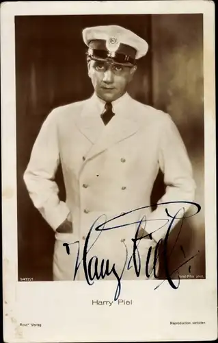 Ak Schauspieler und Regisseur Harry Piel, Portrait, Kapitänsuniform, Autogramm