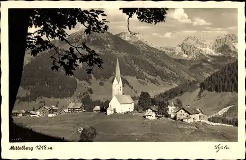 Ak Mittelberg Vorarlberg, Gesamtansicht, Kirche, Hammerspitze