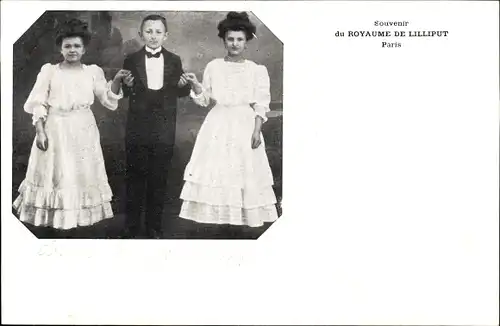 Ak Paris, Liliputaner, Zwei Frauen, Mann