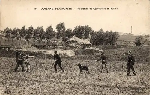 Ak Französischer Zoll, Verfolgung von Belters in der Ebene