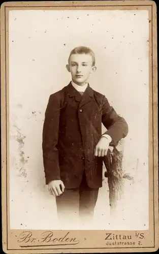 CdV Zittau in der Oberlausitz, Portrait von einem Jungen