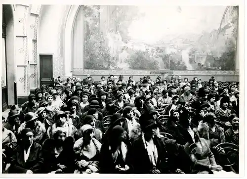 Foto Paris IX., Conges Feministe, Salle des Ingenieurs Civils, Suffragettes