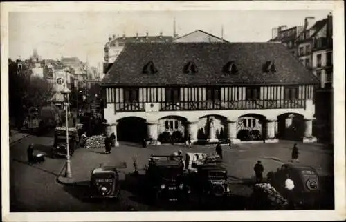 Ak Rouen Seine Maritime, Place du Vieux Marche, Autos