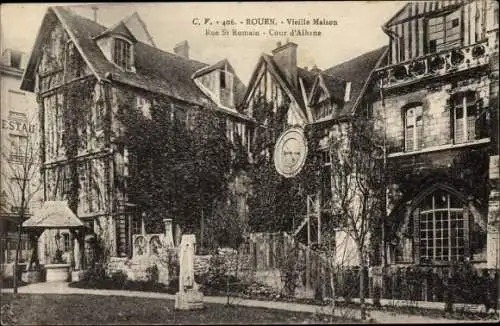 Ak Rouen Seine Maritime, Vieille Maison, Rue St Romain, Cour d'Albane
