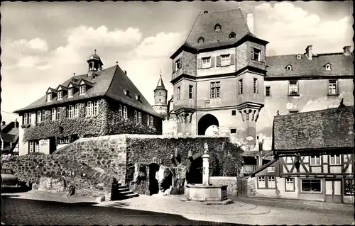 Ak Idstein im Taunus Hessen, Löwenbrunnen, Rathaus, Hexenturm