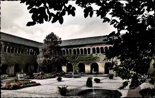 Ak Trier an der Mosel, Simeonstift, Blumenhof