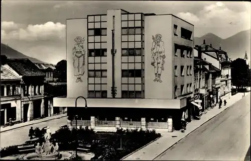 Ak Martin Slowakei, Straßenpartie, Hochhaus