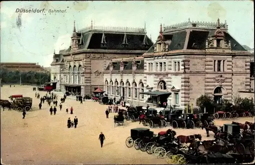 Ak Düsseldorf am Rhein, Bahnhof, Kutschen