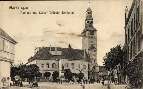 Ak Gardelegen in der Altmark, Rathaus, Kaiser-Wilhelm-Denkmal