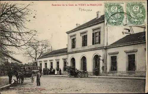 Ak Vitry le François Marne, La Gare