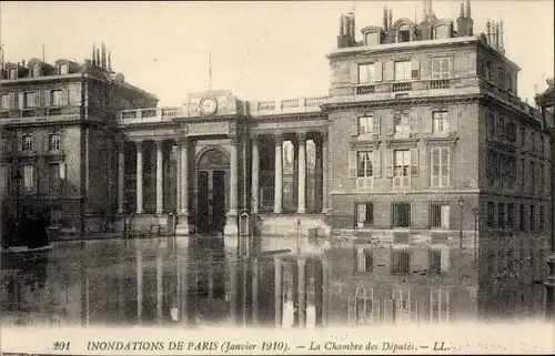 Ak Paris VII, Abgeordnetenkammer, Überflutetes Paris, Die Große Seine-Überschwemmung Januar 1910