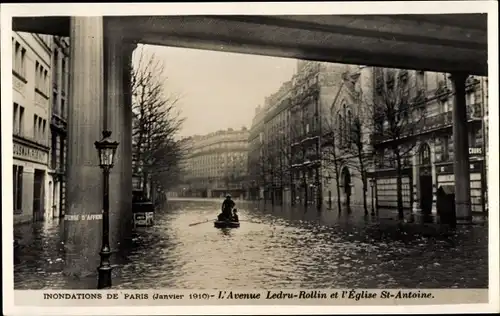 Ak Paris XII Reuilly, Seine-Überschwemmung von 1910, Avenue Ledru-Rollin, St-Antoine-Kirche
