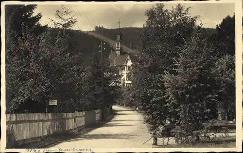 Foto Ak Friedrichroda im Thüringer Wald, Weg zum Kurhaus