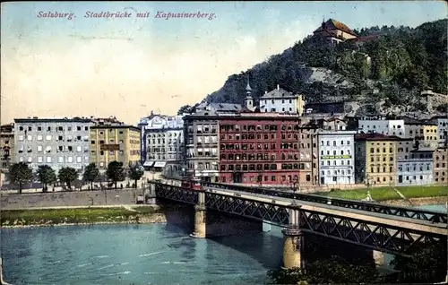Ak Salzburg in Österreich, Stadtbrücke mit Kapuzinerberg