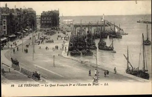 Ak Le Tréport Seine Maritime, Quai Francois 1er, Entree du Port, Boote