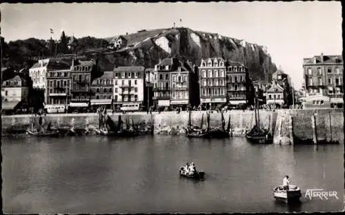 Ak Le Tréport Seine Maritime, Quai Francois 1er, passeurs