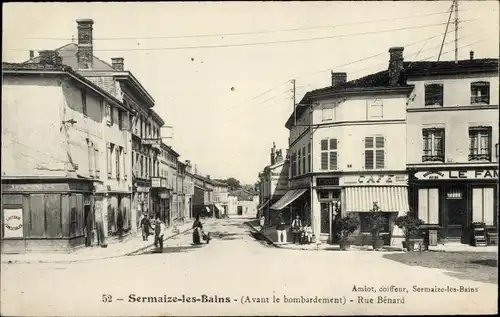 Ak Sermaize les Bains Marne, Rue Benard, Café