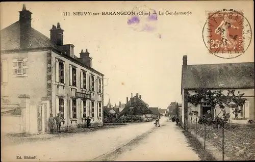 Ak Neuvy über Barangeon Cher, Die Gendarmerie