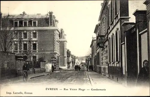 Ak Évreux Eure, Rue Victor Hugo, Gendarmerie