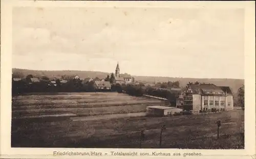 Ak Friedrichsbrunn Thale im Harz, Totalansicht vom Kurhaus gesehen
