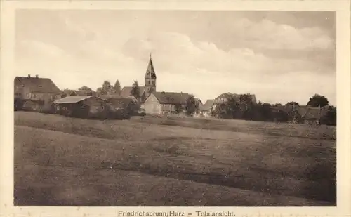 Ak Friedrichsbrunn Thale im Harz, Totalansicht, Kirche