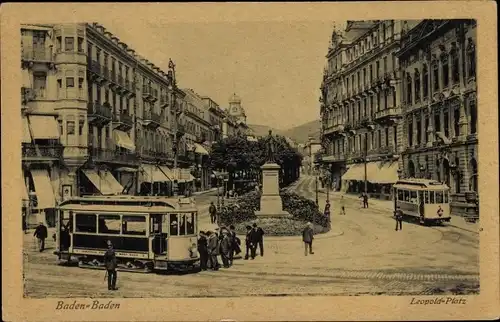 Ak Baden Baden am Schwarzwald, Leopold-Platz, Straßenbahnen