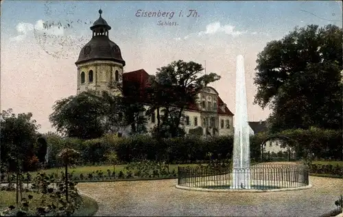 Ak Eisenberg in Thüringen, Schloss, Springbrunnen