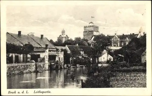 Ak Bruck an der Leitha in Niederösterreich, Leith, Turm, Fahne