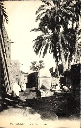 Ak Biskra Algerier, Eine Straße