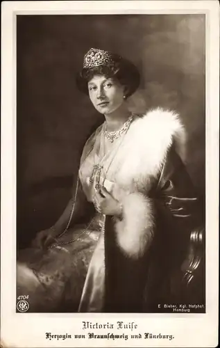 Ak Prinzessin Victoria Luise von Preußen, Herzogin von Braunschweig Lüneburg, NPG 4704